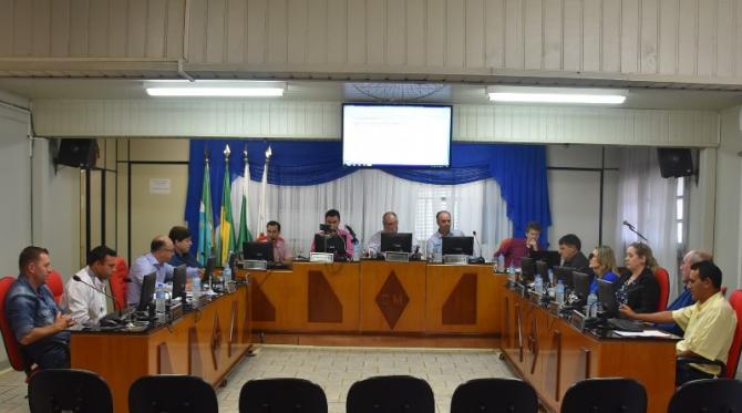 Câmara de Laranjeiras realiza sessão ordinária 038/17